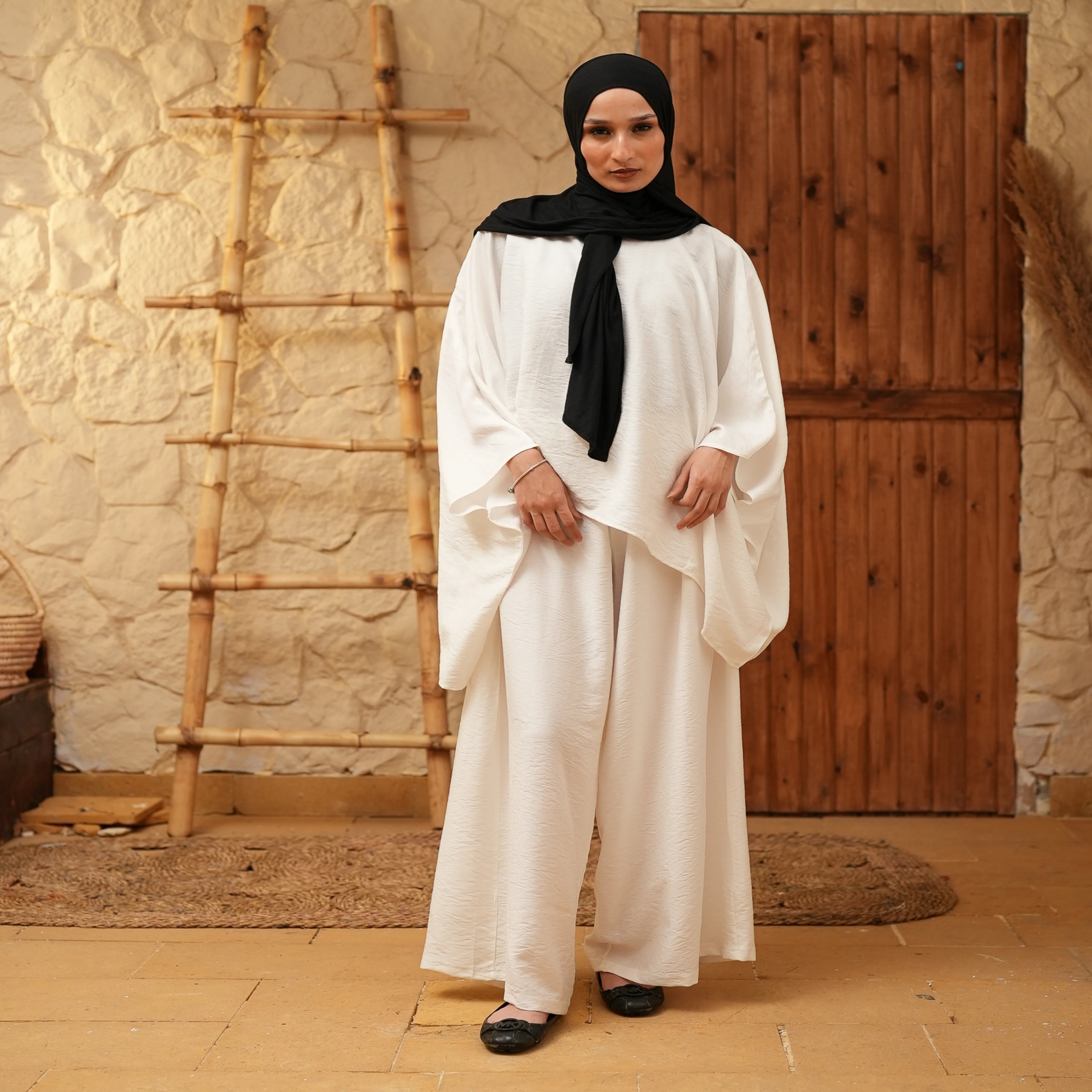 White Puncho Linen Set - Peaco